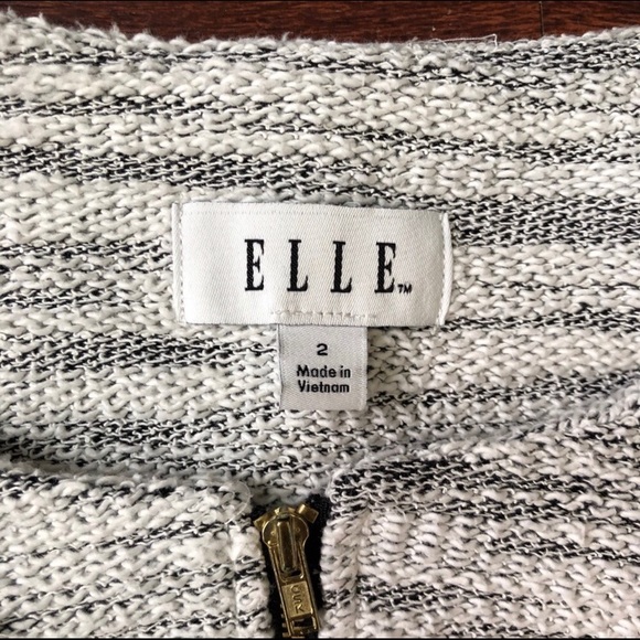 Elle Blazer - Picture 3 of 4